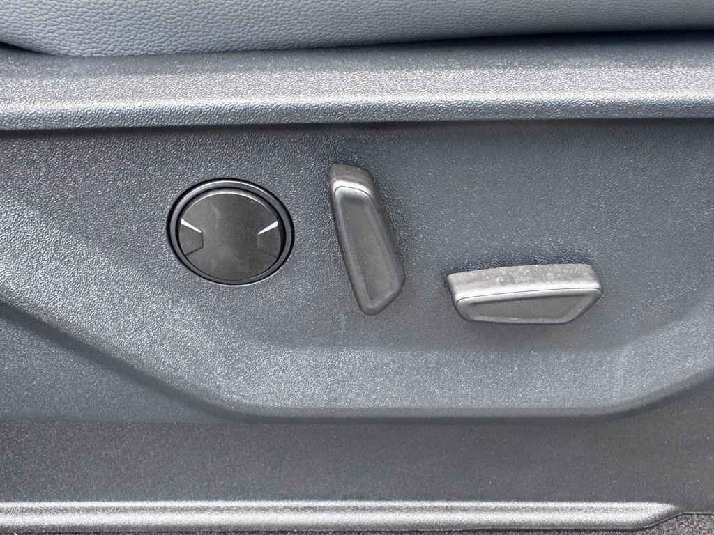 FordF-150 Lightning26