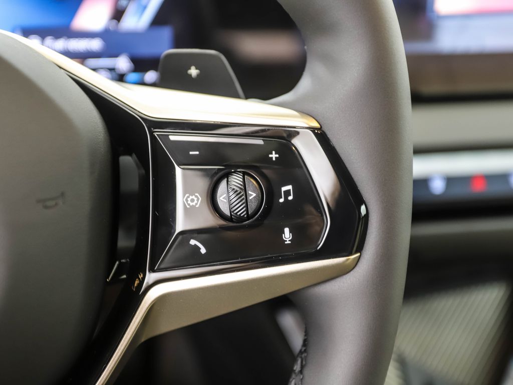 Thumbnail: 2025 BMW X3 - 13