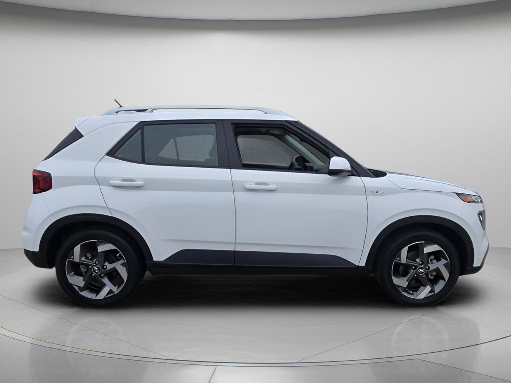 2023 Hyundai Venue - $17,599