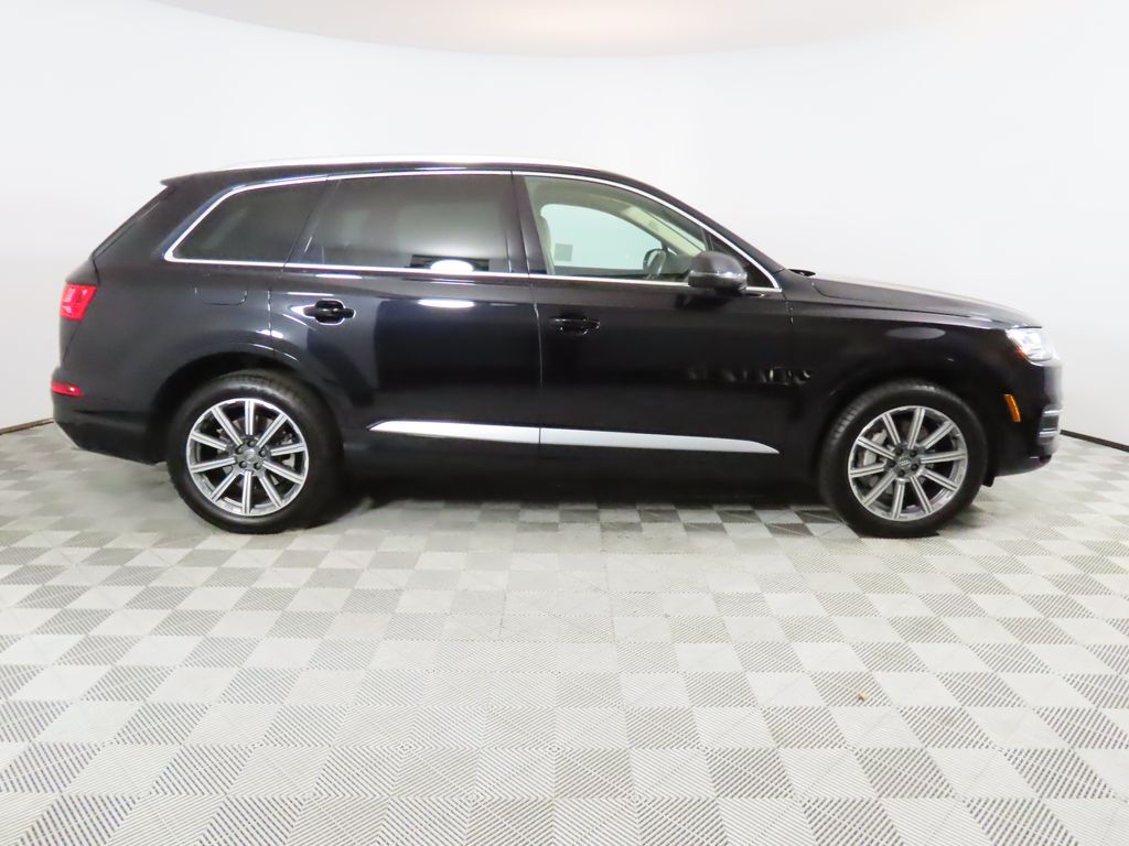 Thumbnail: 2019 Audi Q7 - 6
