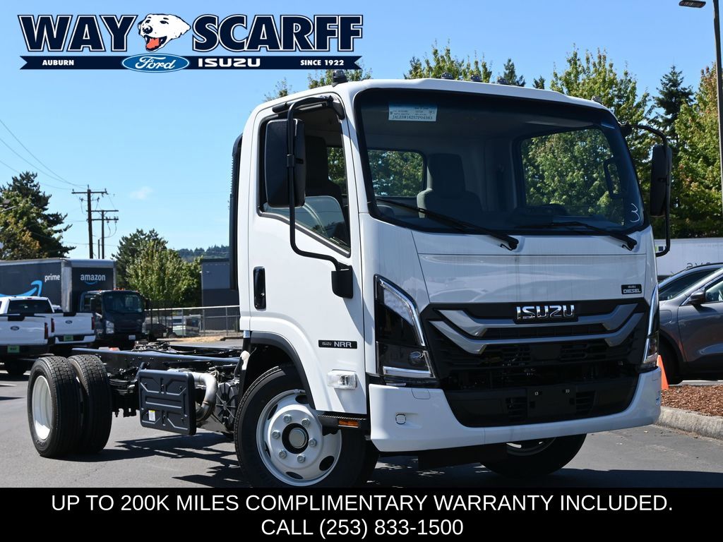 2025 Isuzu NRR 