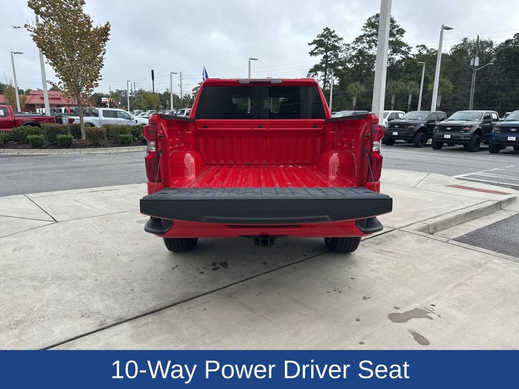 2022 Chevrolet Silverado 1500 2WD Crew Cab Short Bed Custom