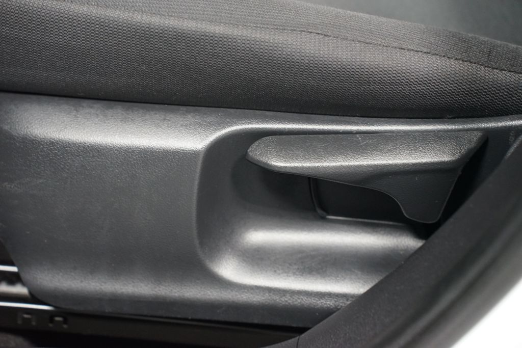 Thumbnail: 2023 Toyota Corolla - 30