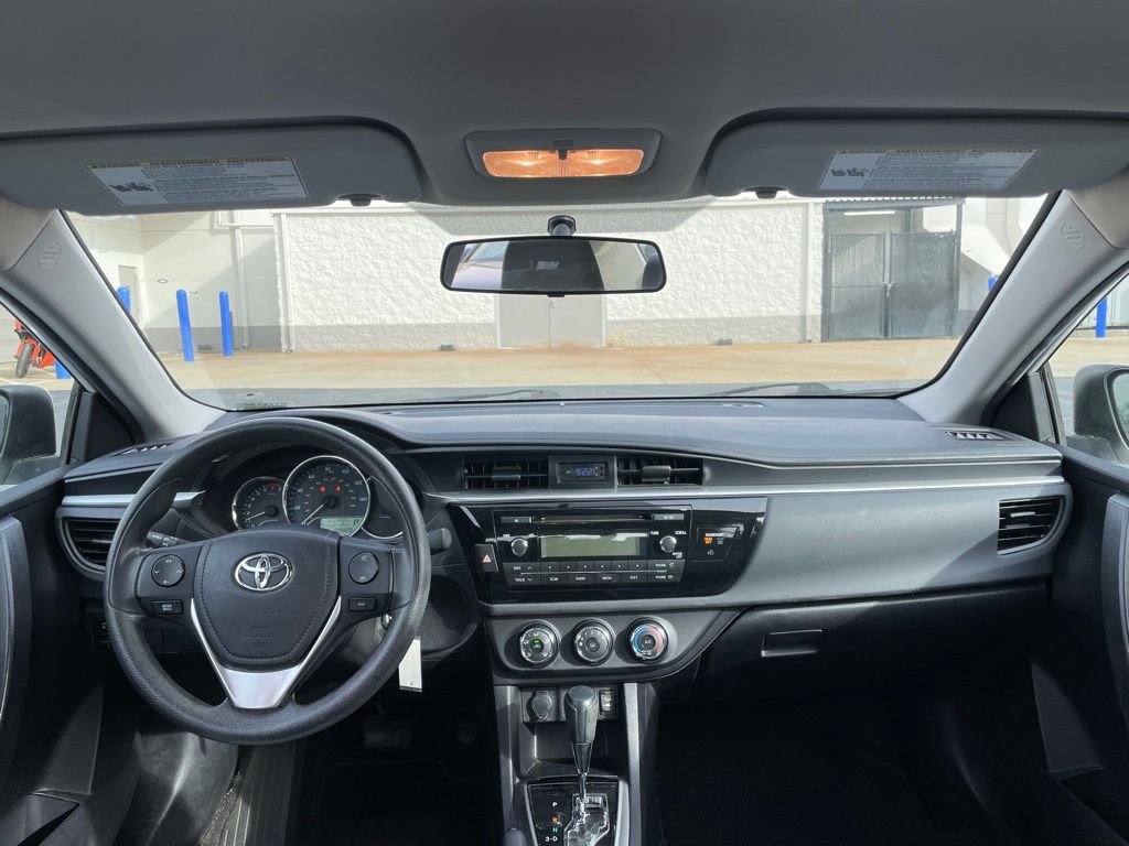 Thumbnail: 2015 Toyota Corolla - 5