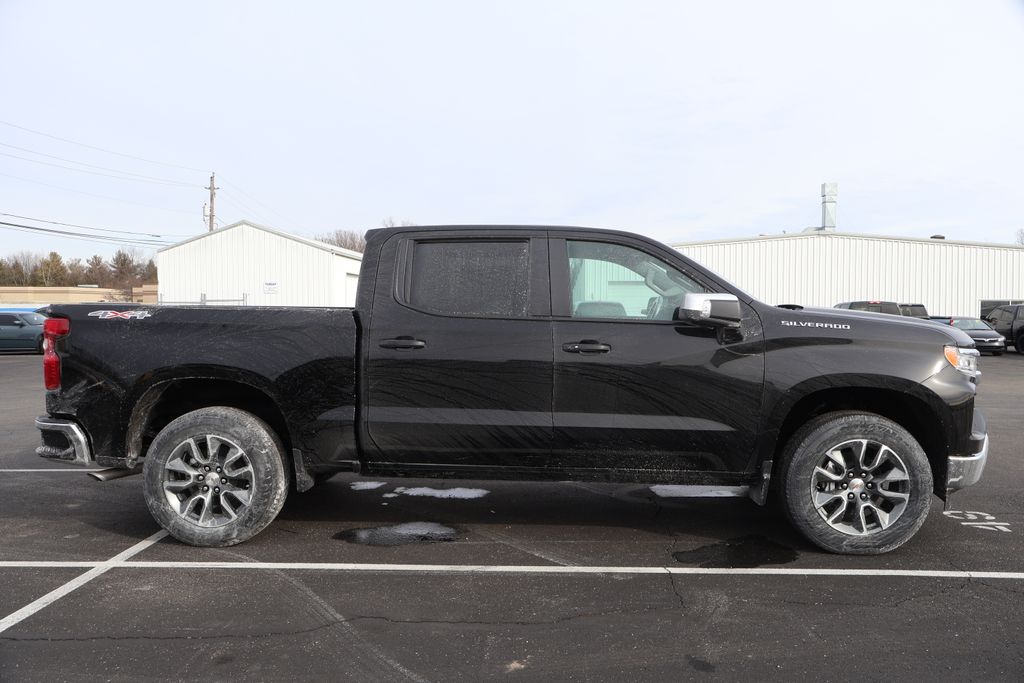 2025 Chevrolet Silverado 1500 LT 7