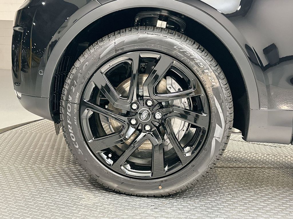 2025 Land Rover Discovery S 4