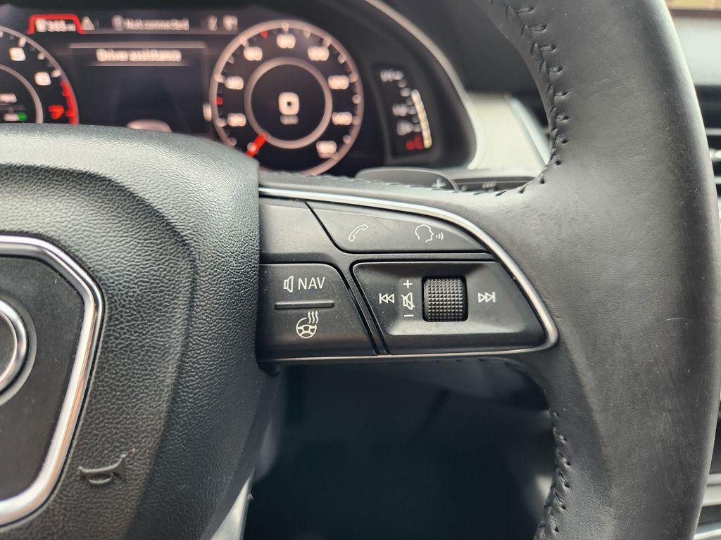 2017 Audi Q7 3.0 TDI Premium Plus Gray at Toyota of Victoria