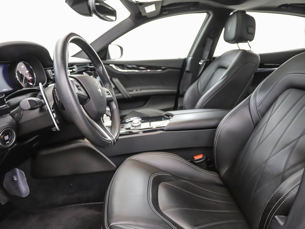 Thumbnail: 2022 Maserati Quattroporte - 10