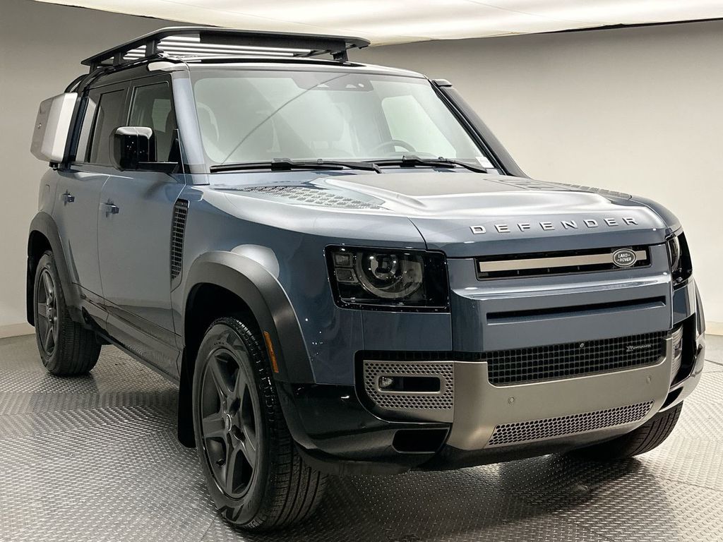 Thumbnail: 2023 Land Rover Defender - 15