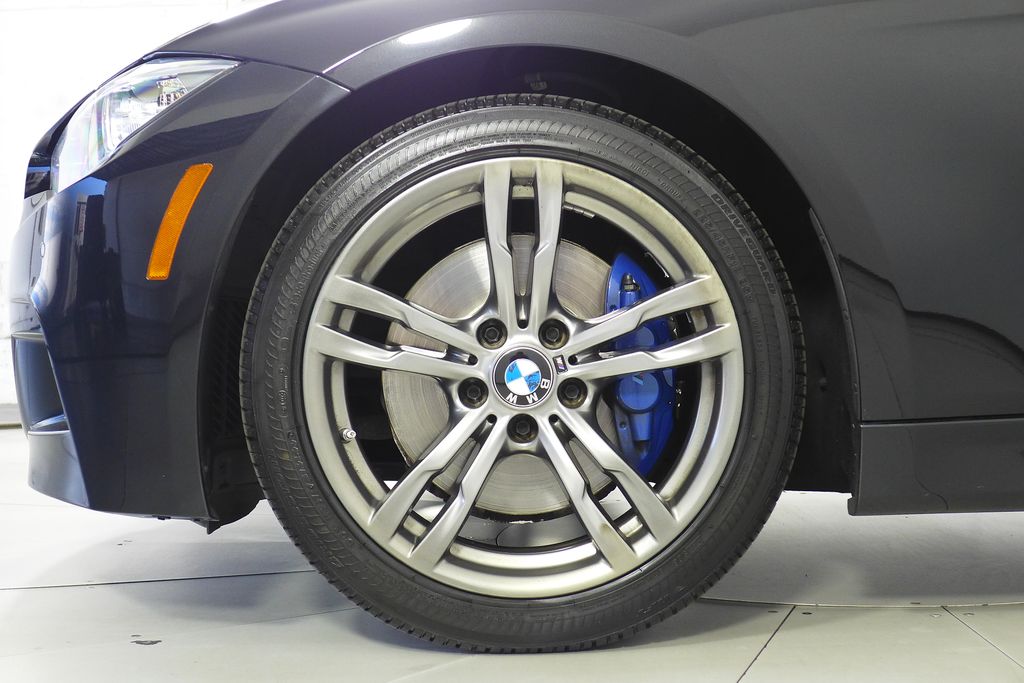Thumbnail: 2015 BMW 3 Series - 5
