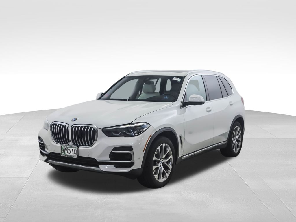Thumbnail: 2022 BMW X5 - 1