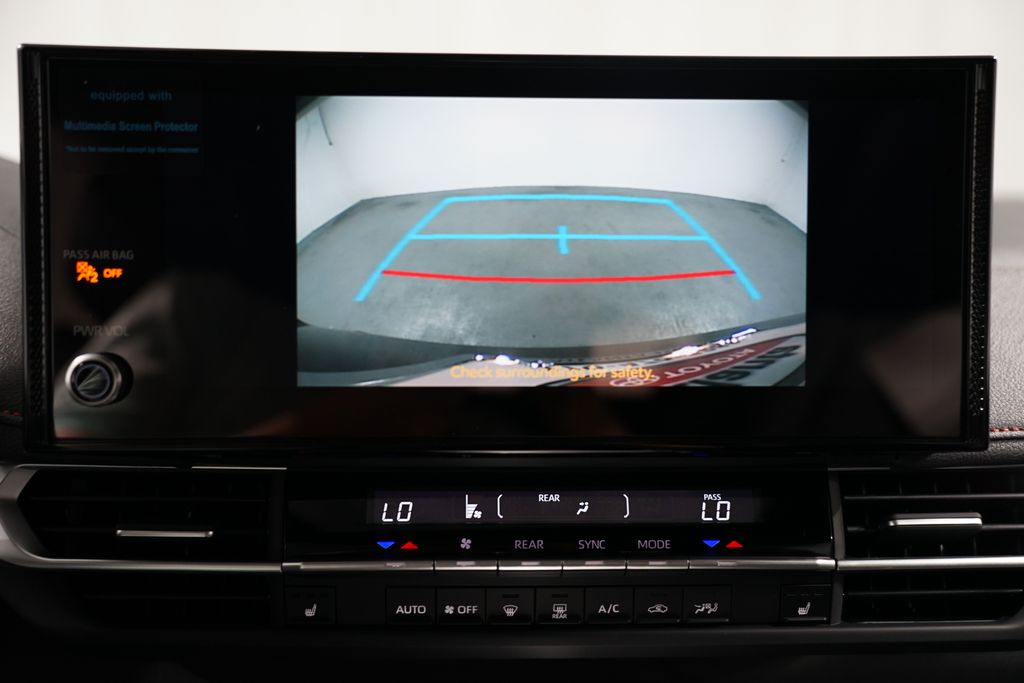 2025 Toyota Sienna XSE 19