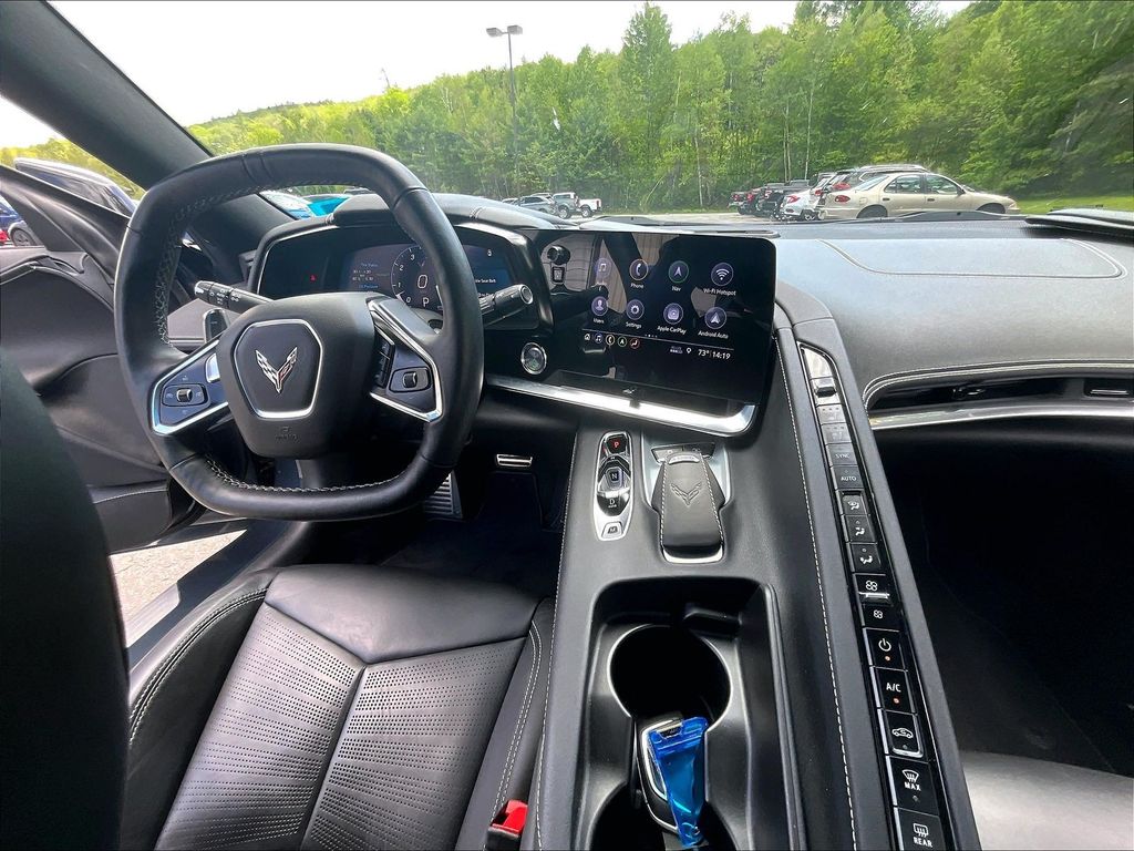 2020 Chevrolet Corvette — photo 19