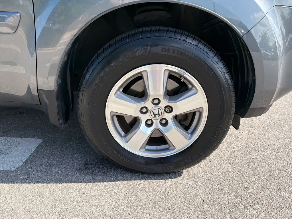 Used 2010  Honda EX-L image 17