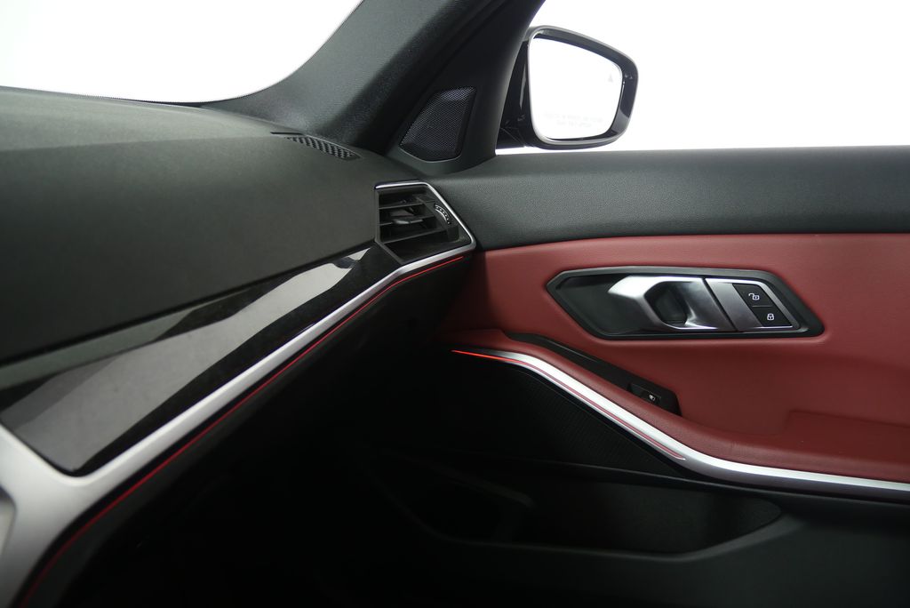 2022 BMW 3 Series 330i 27