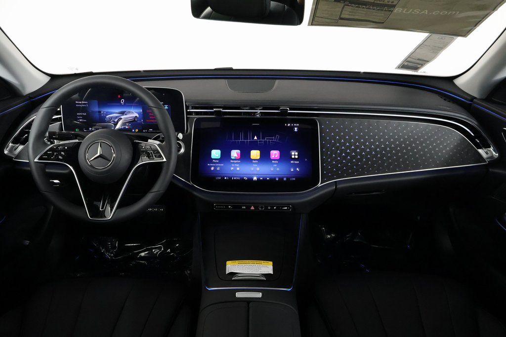 Thumbnail: 2026 Mercedes-Benz E-Class - 4