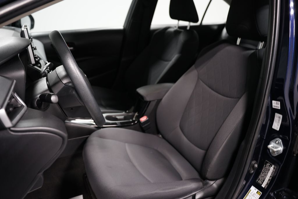 2021 Toyota Corolla LE 23