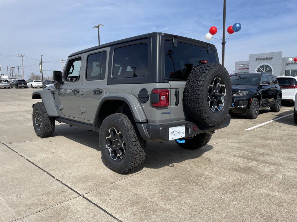 2023 Jeep Wrangler  3