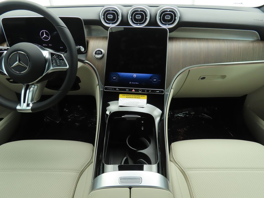 2025 Mercedes-Benz GLC 300 13