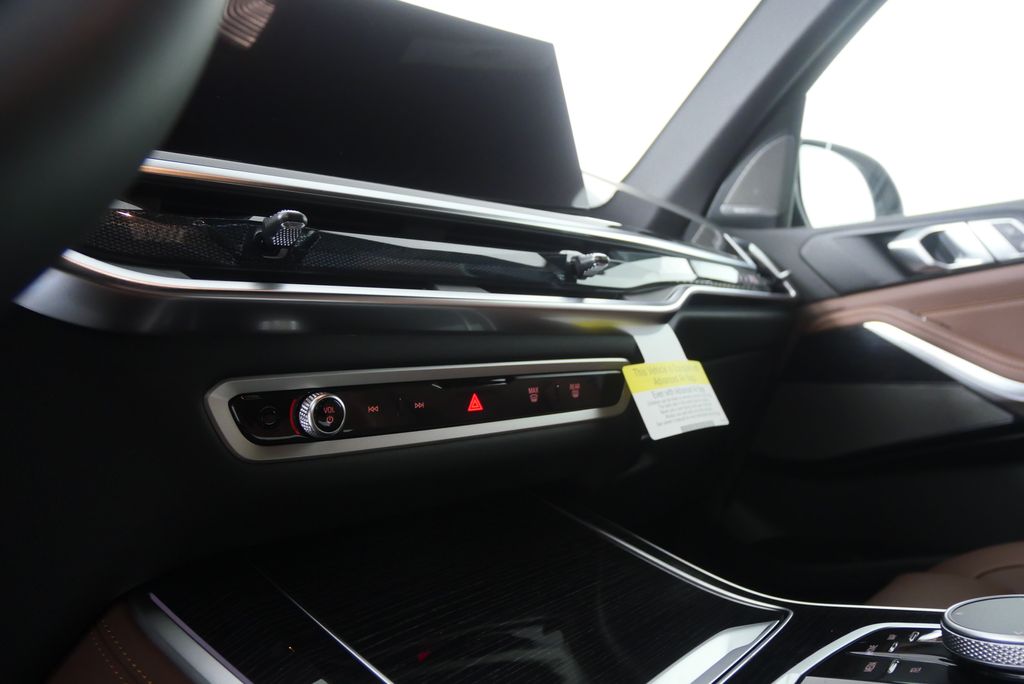 Thumbnail: 2026 BMW X5 - 20