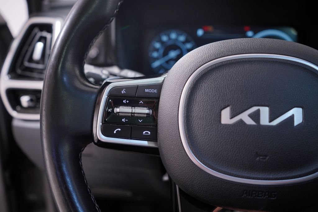 Thumbnail: 2022 Kia Sorento - 20
