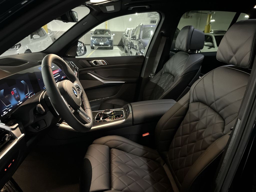 Thumbnail: 2026 BMW X5 - 11