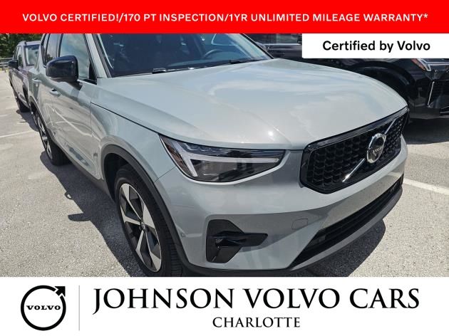 Vapour Gray Metallic 2026 Volvo XC40 B5 Plus AWD SUV / Crossover All-Wheel Drive Automatic