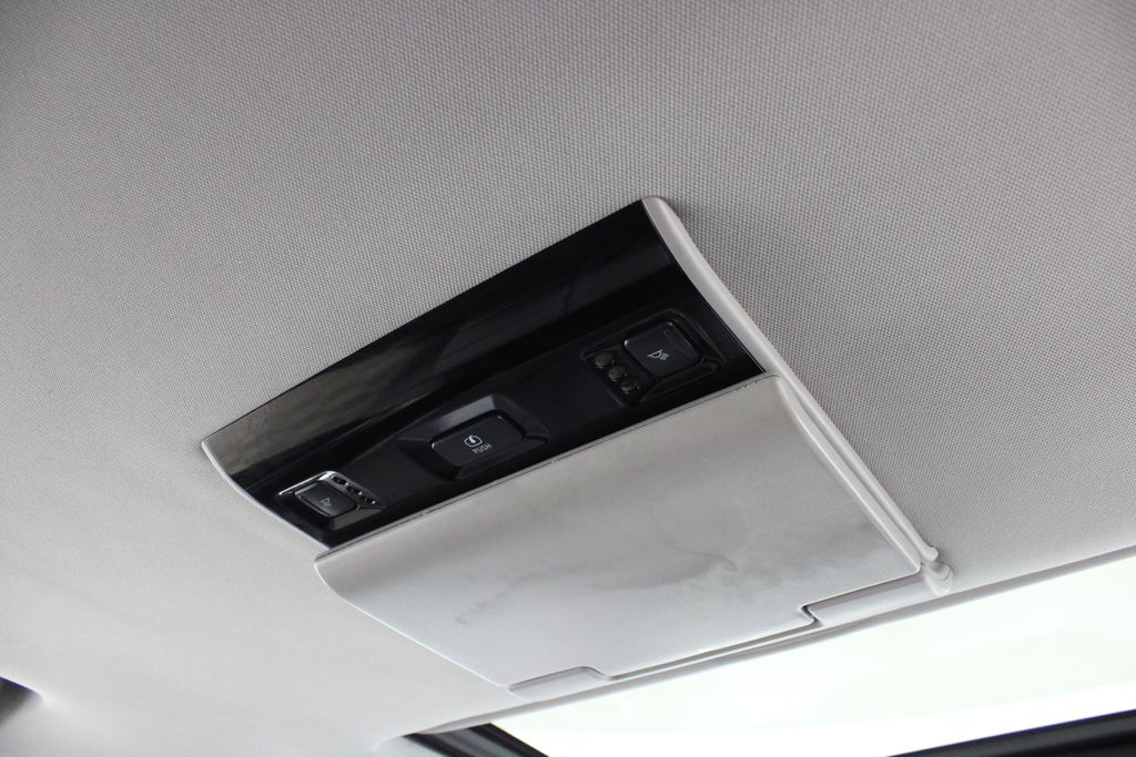 Used 2015 Chevrolet Suburban for sale in 