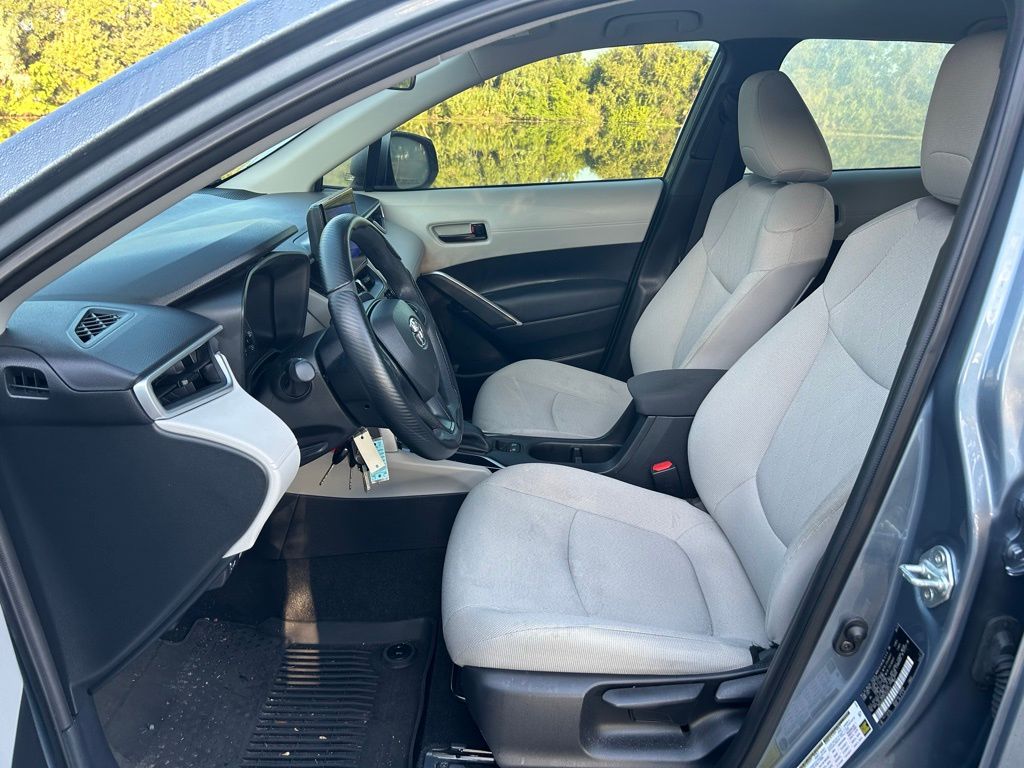 Thumbnail: 2023 Toyota Corolla Cross - 14