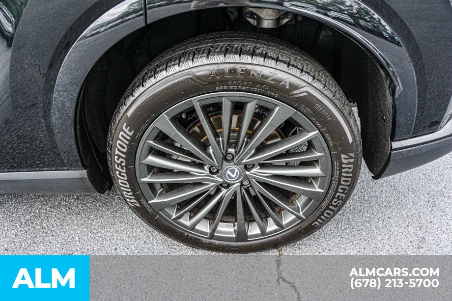 Used 2024 Black Lexus 350 Premium image 17