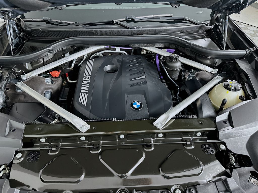 Thumbnail: 2023 BMW X7 - 32