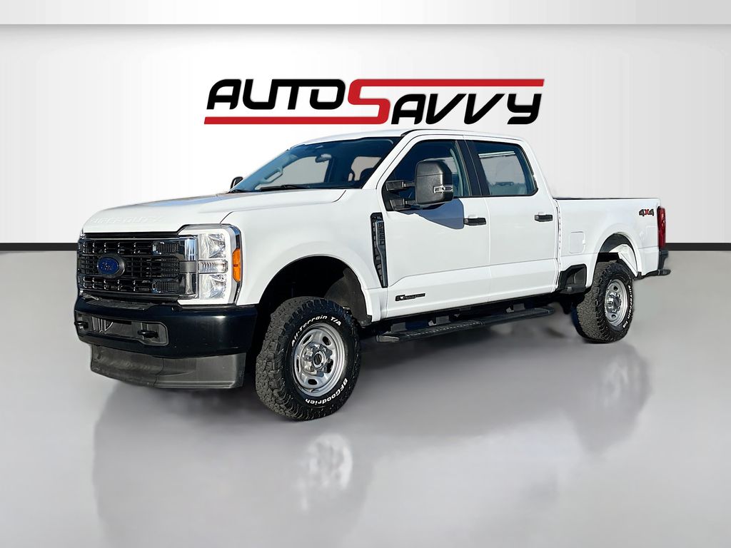 Used 2024 Oxford White Ford XL image 3