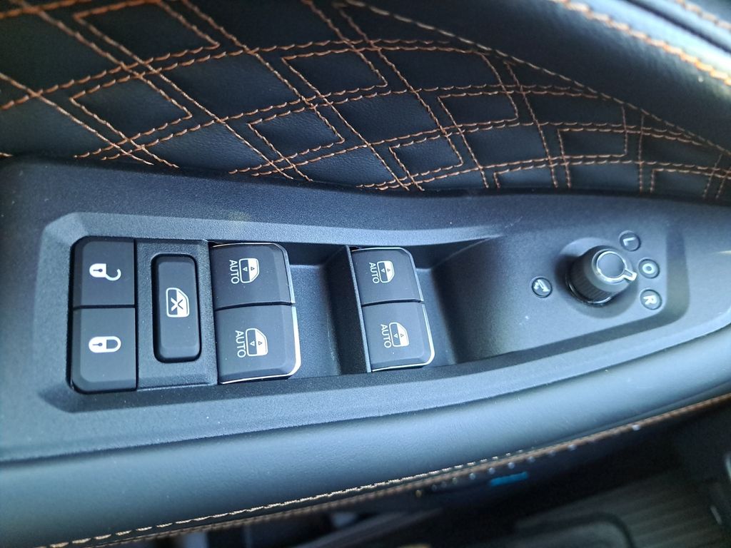 New Car 2025 Jeep Grand Cherokee L  Summit For Sale Under $70,000 In Austin, Texas