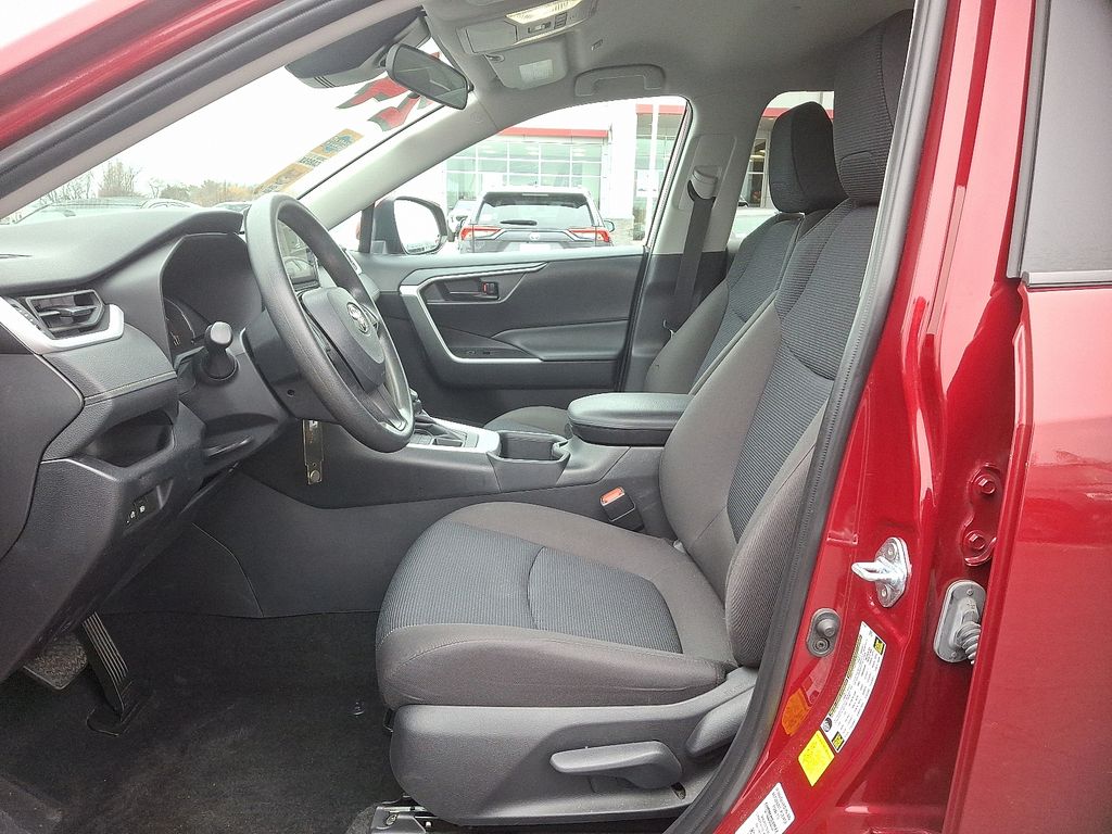 Thumbnail: 2024 Toyota RAV4 - 14