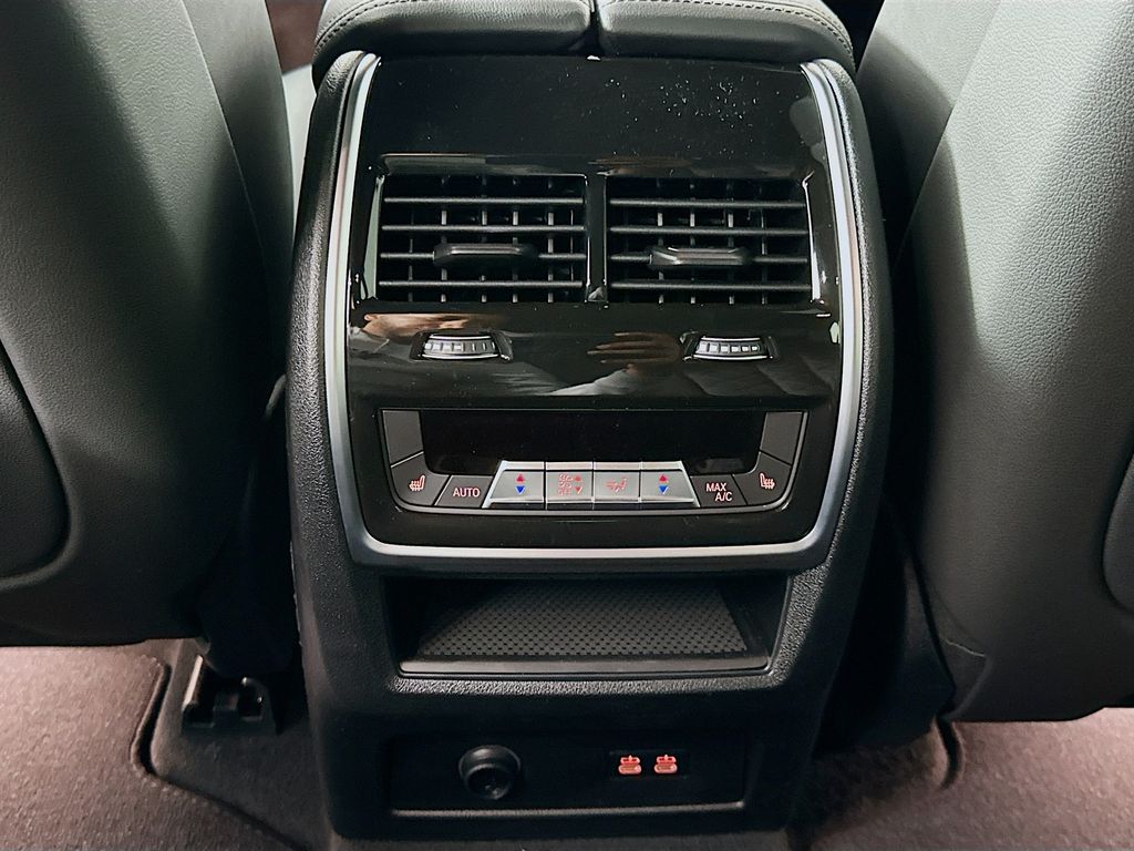 Thumbnail: 2026 BMW X5 - 18