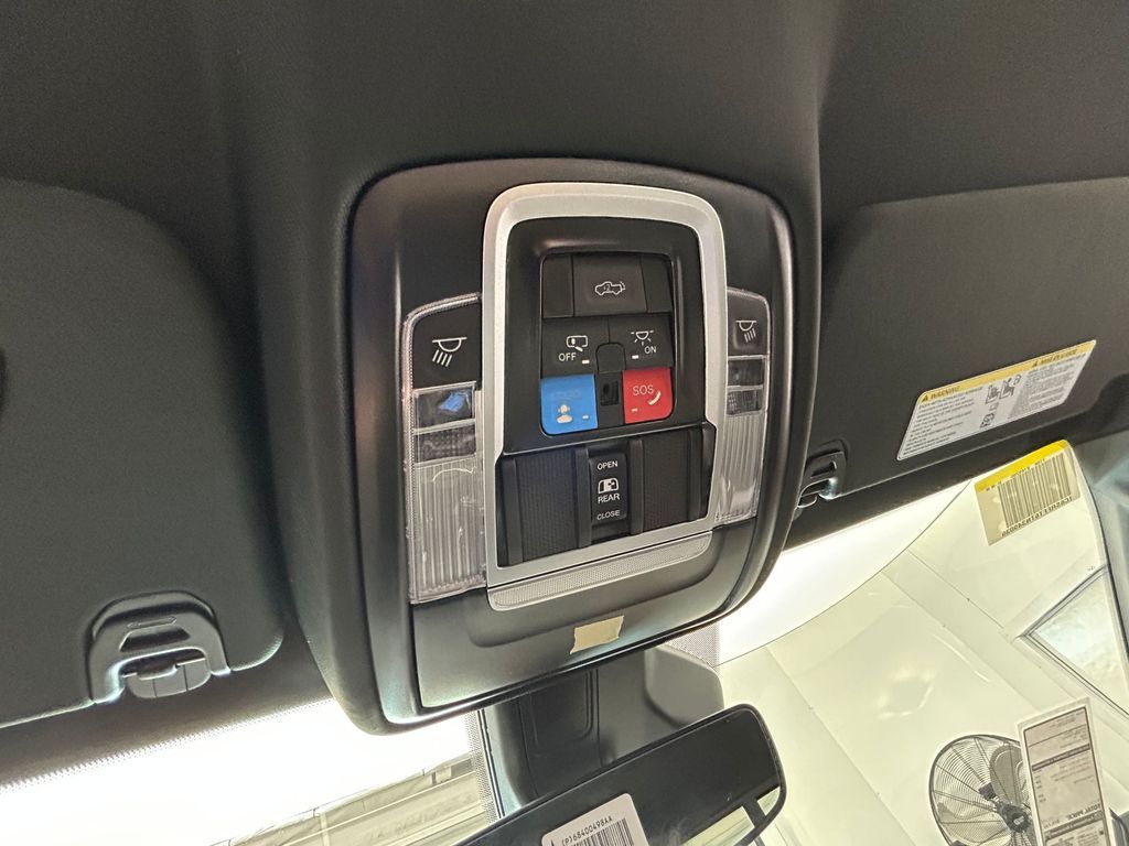 New 2026 Diamond Black Crystal Pearlcoat Ram Big Horn/Lone Star image 23