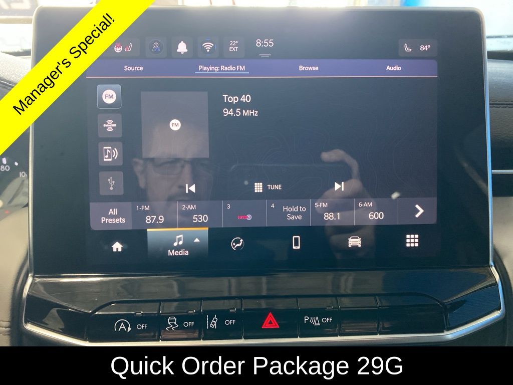 Used 2025 White Jeep Limited image 2