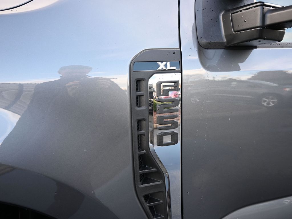 2025 Ford F-250 Super Duty XL