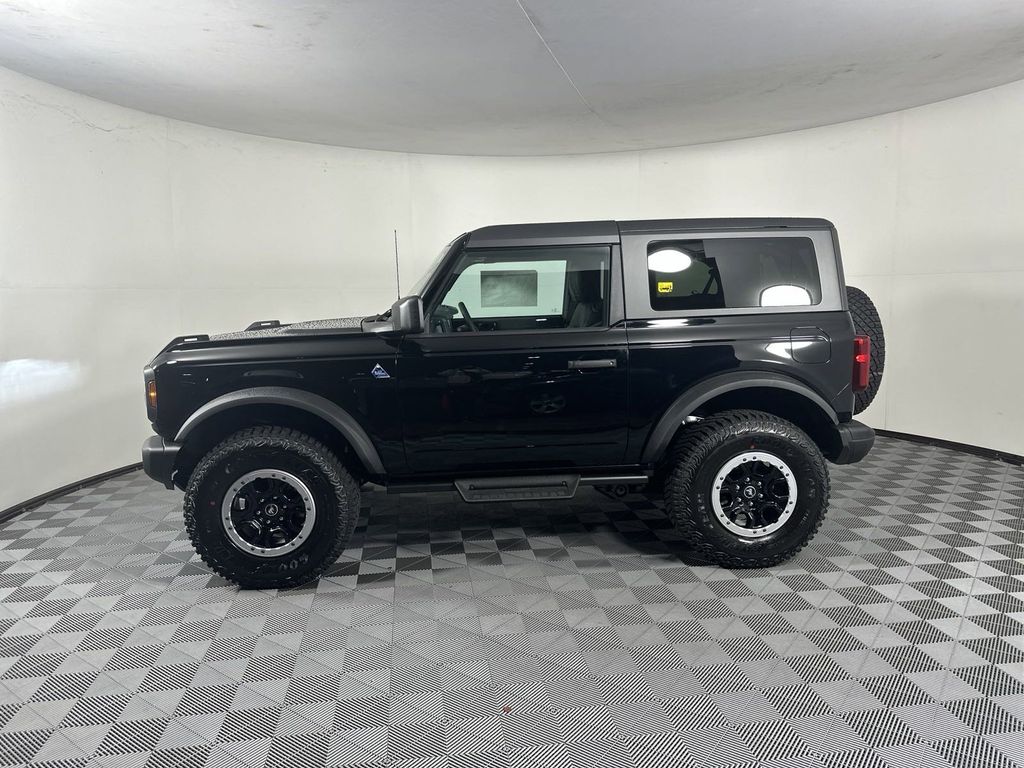 2024 Ford Bronco Black Diamond 4