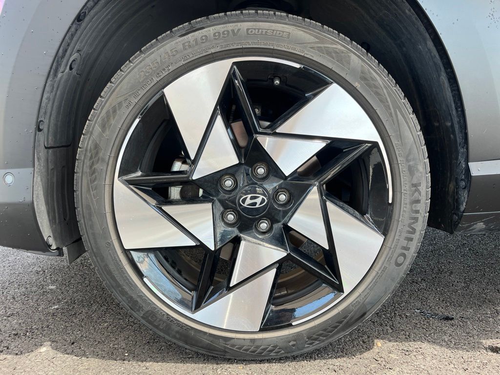 Thumbnail: 2024 Hyundai Kona - 10