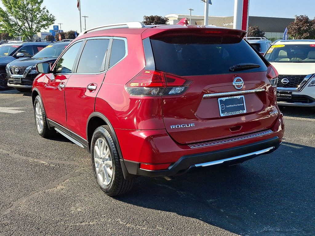 Thumbnail: 2017 Nissan Rogue - 4