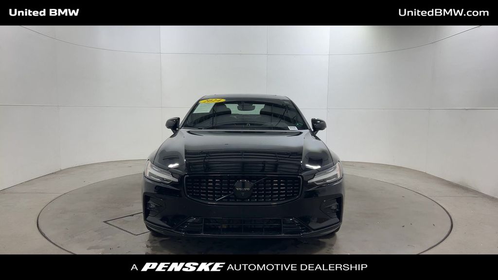 Thumbnail: 2024 Volvo S60 - 3
