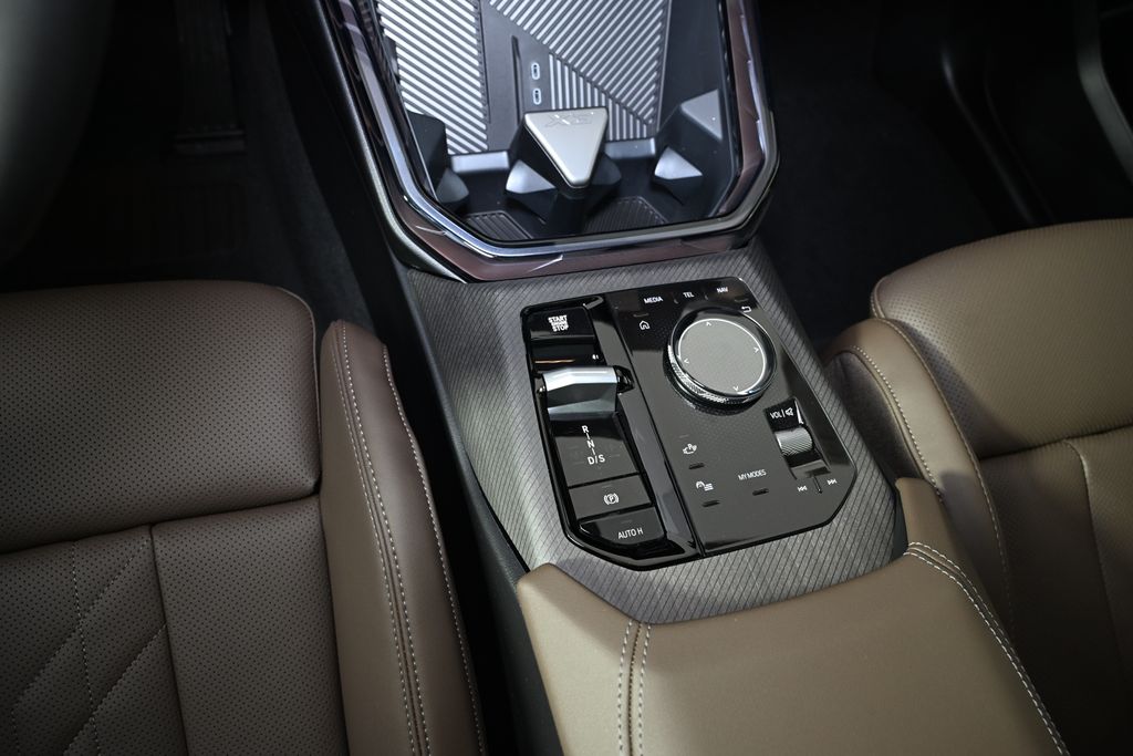 Thumbnail: 2026 BMW X3 - 19