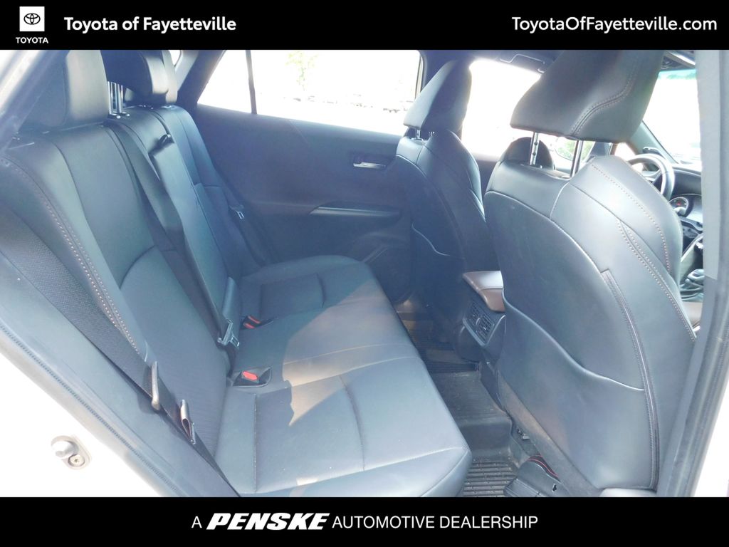 Thumbnail: 2021 Toyota Venza - 5