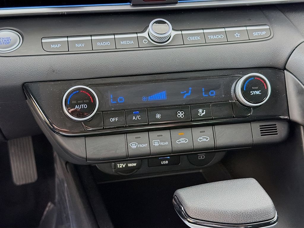 Used 2024 Silver Hyundai SEL image 36