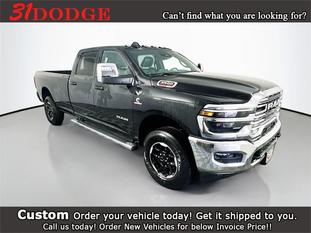 2025 RAM 3500 Laramie Crew Cab LB 4WD