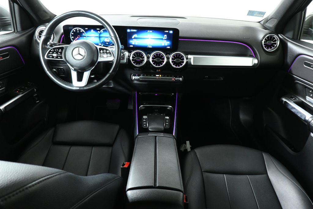 Thumbnail: 2022 Mercedes-Benz GLB - 4