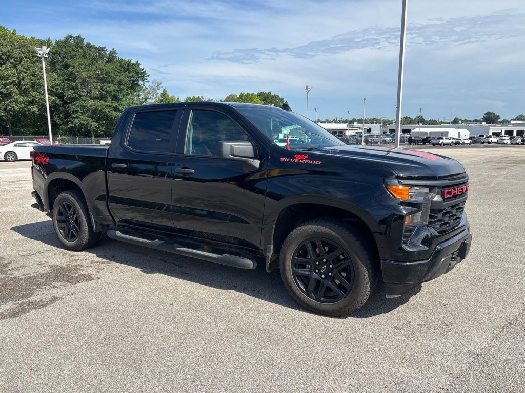 Black 2025 Chevrolet Silverado 1500 Pickup Truck Four-Wheel Drive 8-Speed Automatic