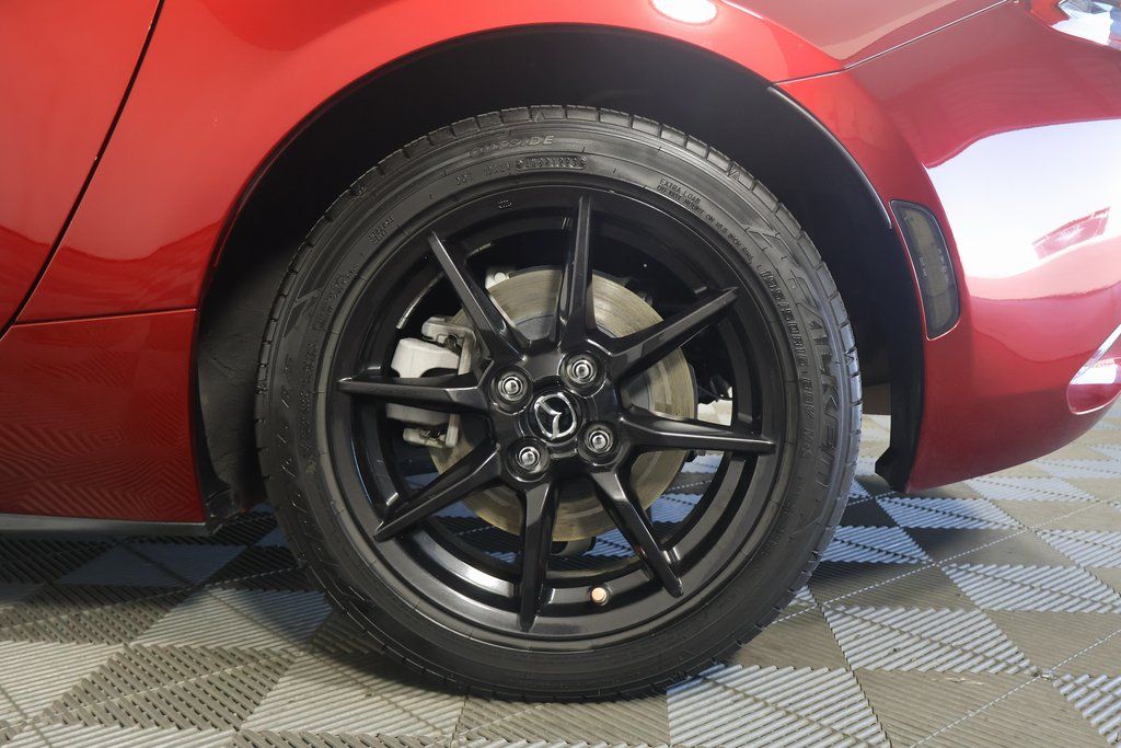Thumbnail: 2019 Mazda MX-5 Miata - 16