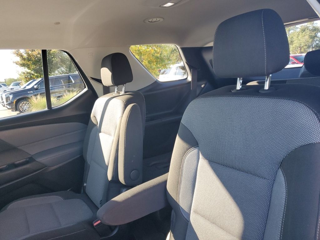 Used Car 2021 Chevrolet Traverse  Lt For Sale Under $25,000 In Austin, Texas